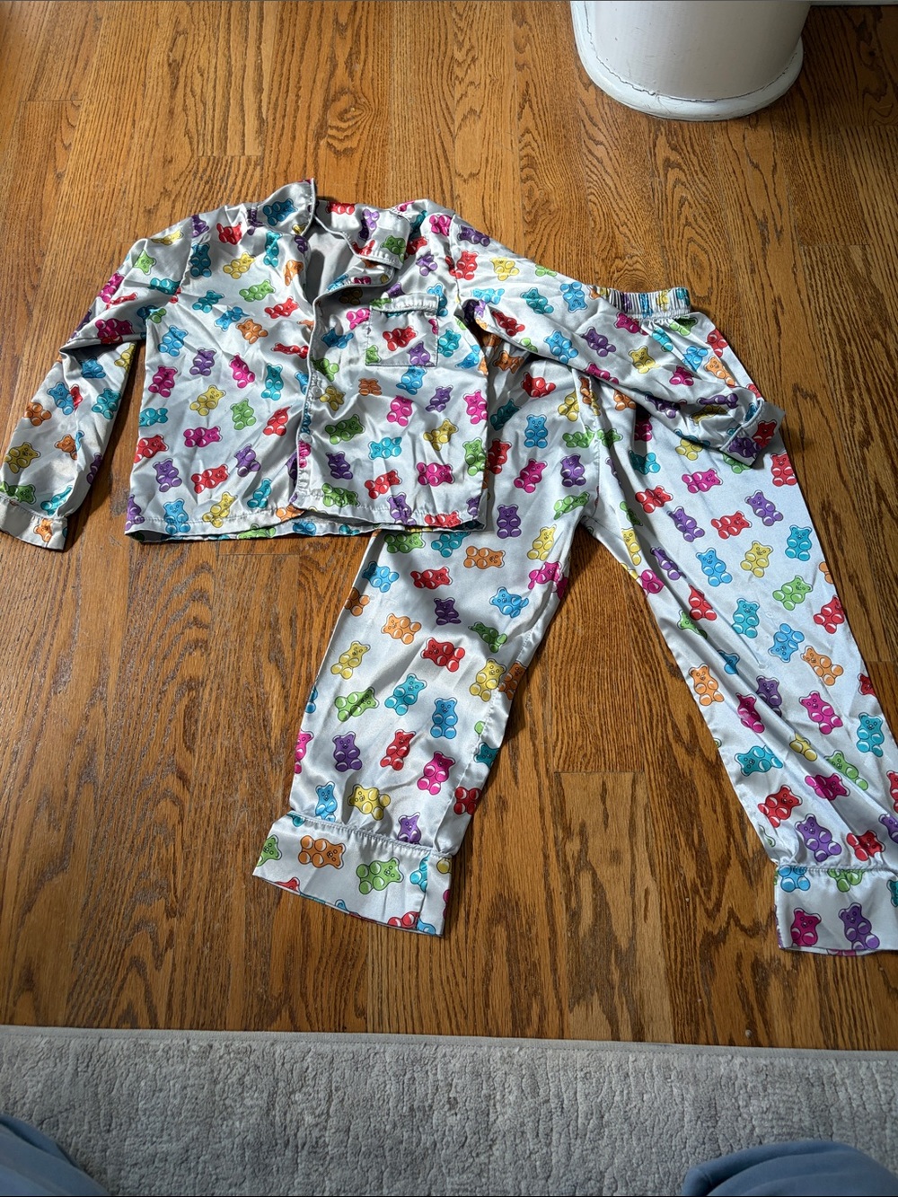 Tweenstyle White Pajama Set with Multicolor Gummy Bear Print
